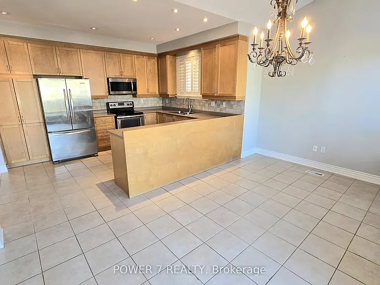19 Wheatfield Dr — Photo 6