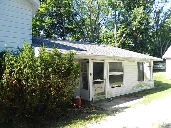 3rd image of 10344 Baldwin Rd