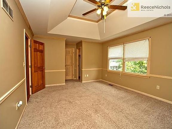 4th image of 7734 Woodstone Ln
