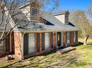 3625 Woodtrail Dr, Decatur, AL 35603