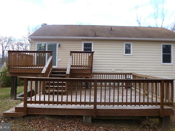 3rd image of 11905 Stansbury Dr