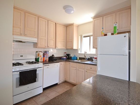 2nd image of 3219 55th St #2