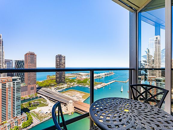 5th image of 420 E Waterside Dr Unit 3612