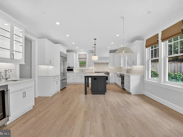 5718 Huntington Pkwy — Photo 28