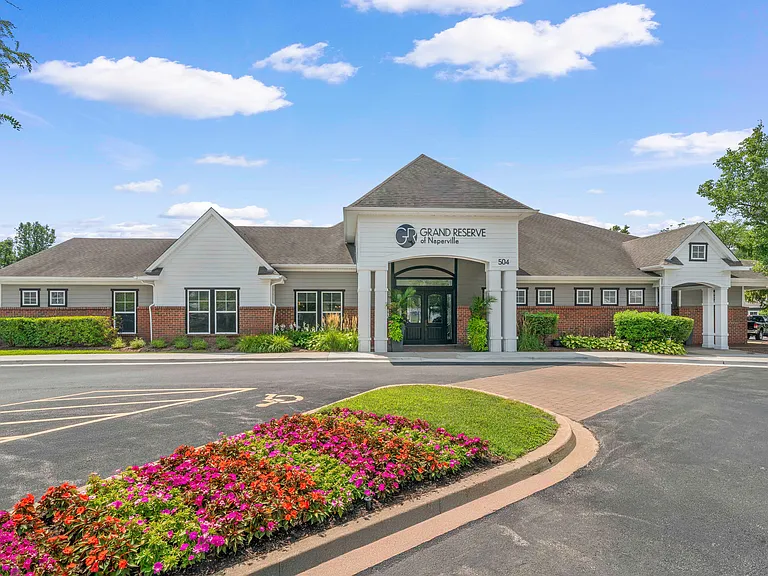 Grand Reserve of Naperville — Photo 25