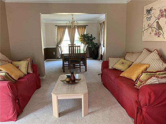 4th image of 131 Tartan Dr