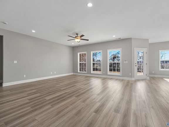 3rd image of 177 Slade Thomas Dr