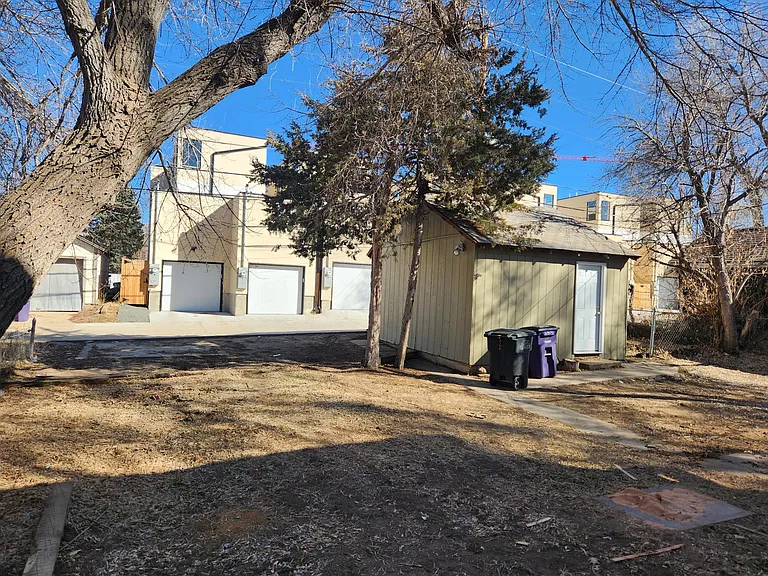 2304 S Williams St — Photo 25