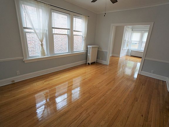 5th image of 5849 N Maplewood Ave
