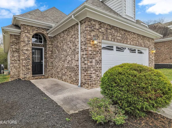 1036 Gothic Manor Ln, Knoxville, TN 37923