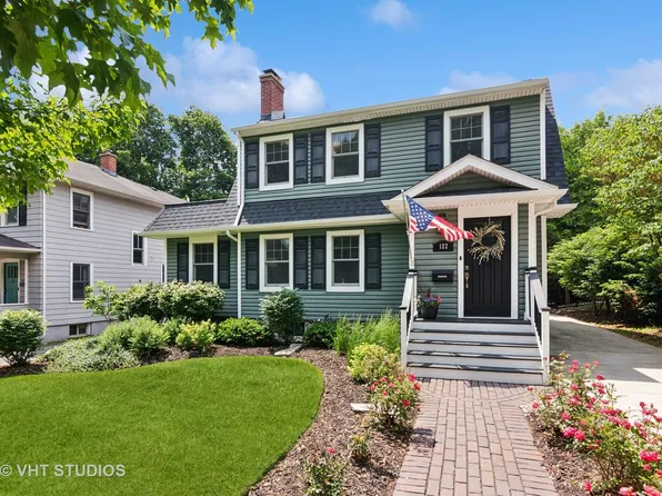 122 Logan Ave, Geneva, IL 60134