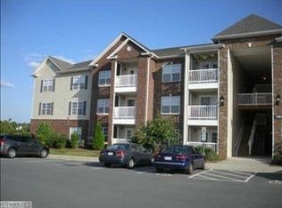 1380-303 Heritage Pointe Dr, Winston Salem, NC 27127