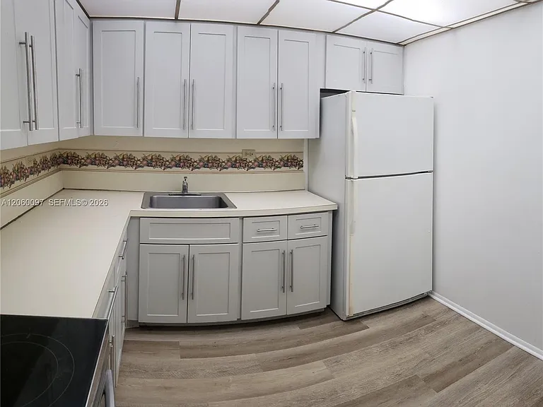8107 SW 72nd Ave #416E — Photo 11