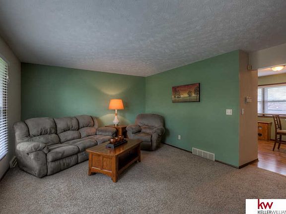 4th image of 5412 S 94th St
