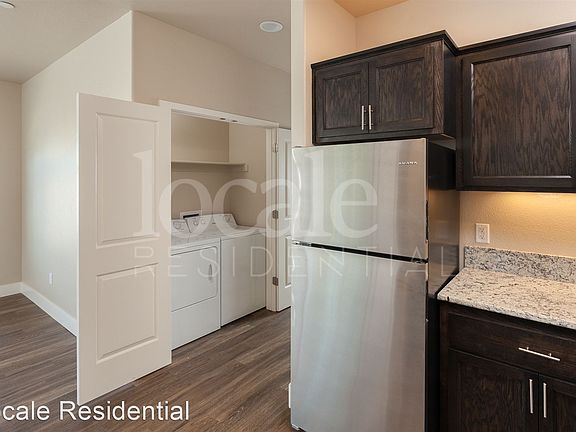 4th image of 1217 W Sacramento Ave Unit 113