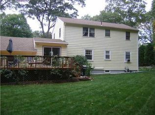 11 Linfield Cir, Lincoln, RI 02865