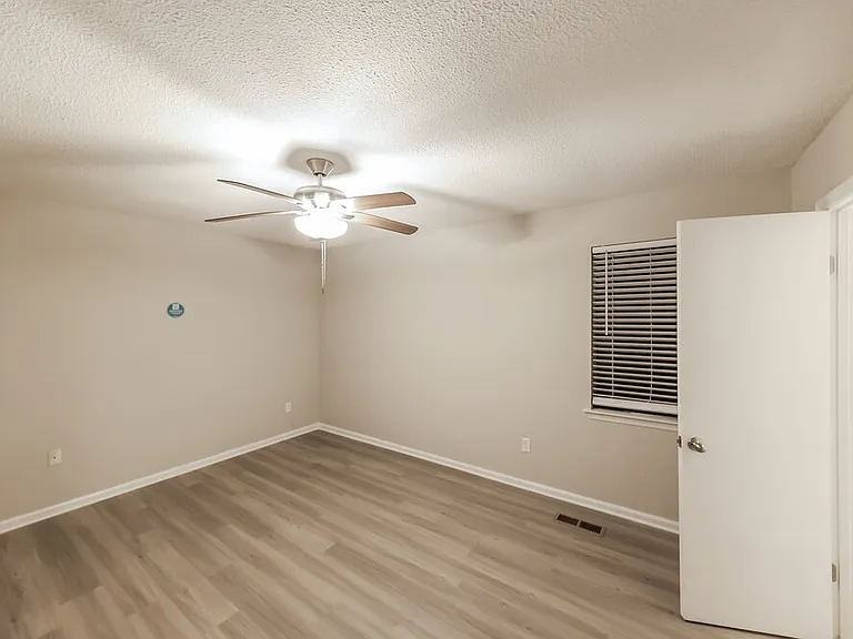 5808 Christon Cir — Photo 10