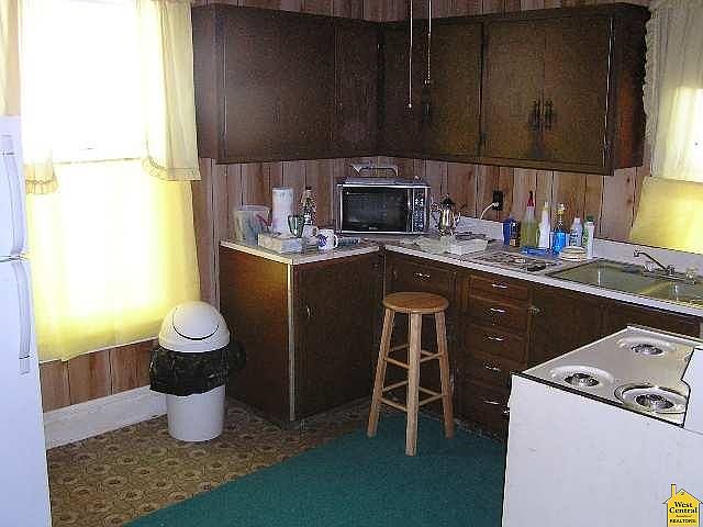 2nd image of 611 E Lincoln St
