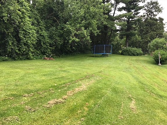 3rd image of 18 Terrace Hill Dr