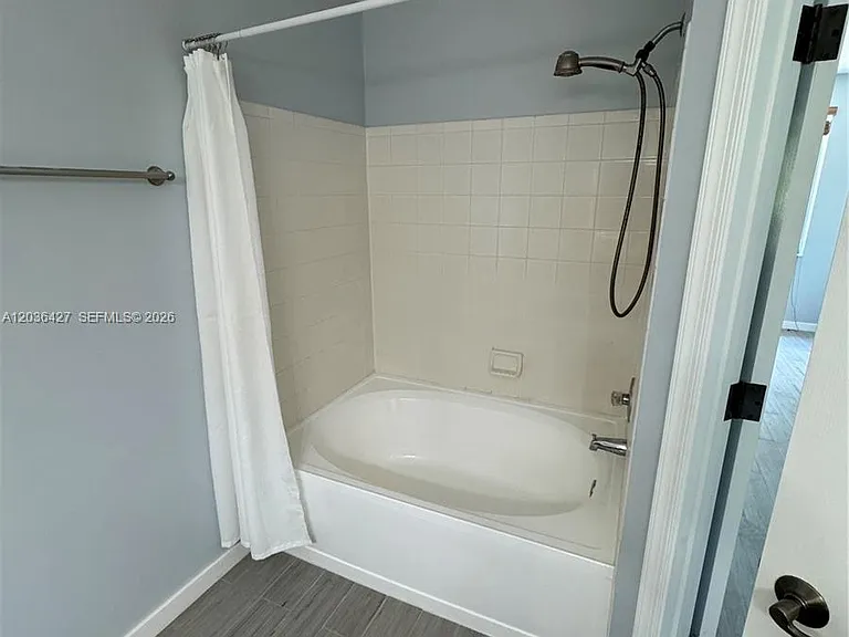 77 Simonton Cir #77 — Photo 7
