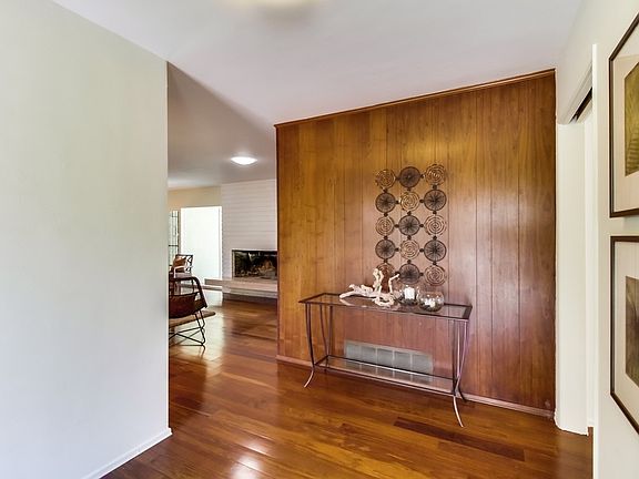 3rd image of 3701 Del Mar Ave