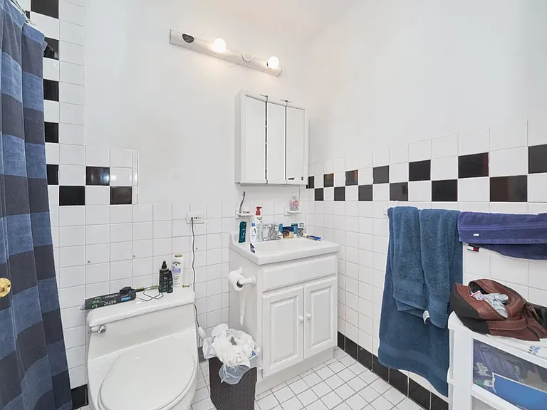 337 W 43rd St #6A — Photo 15