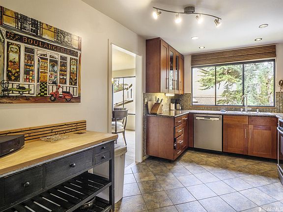 3rd image of 109 S Lake Merced Hls APT 2A