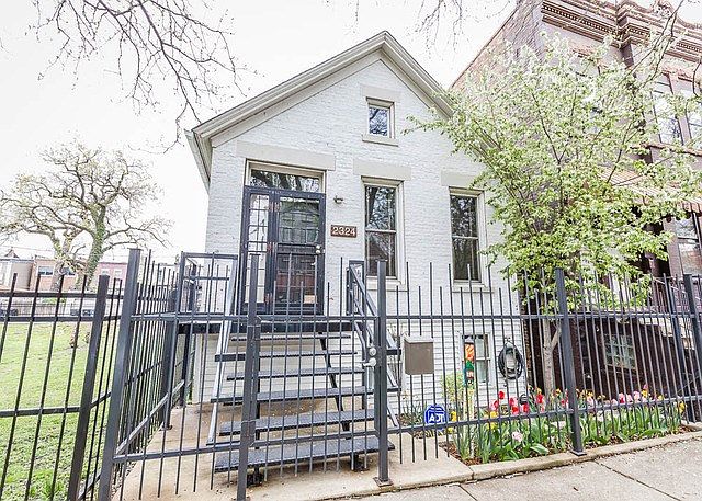 1st image of 2324 W Montana St #1