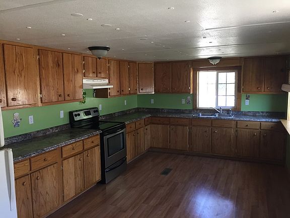 3rd image of 526 S 2nd St