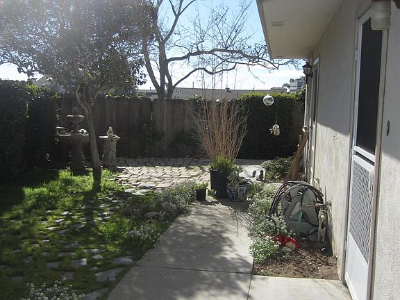 5th image of 2429 Bayshore Ave