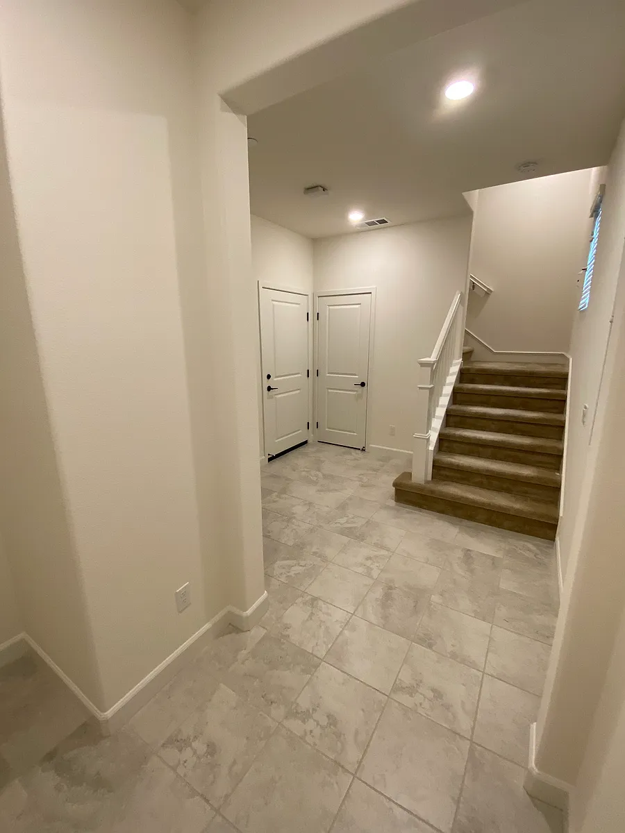 Building Photo - 4371 Pacifica Way #3