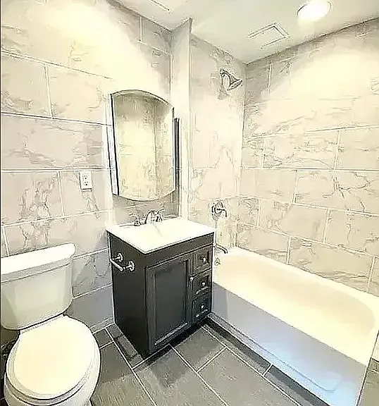 897 Broadway #4R — Photo 5