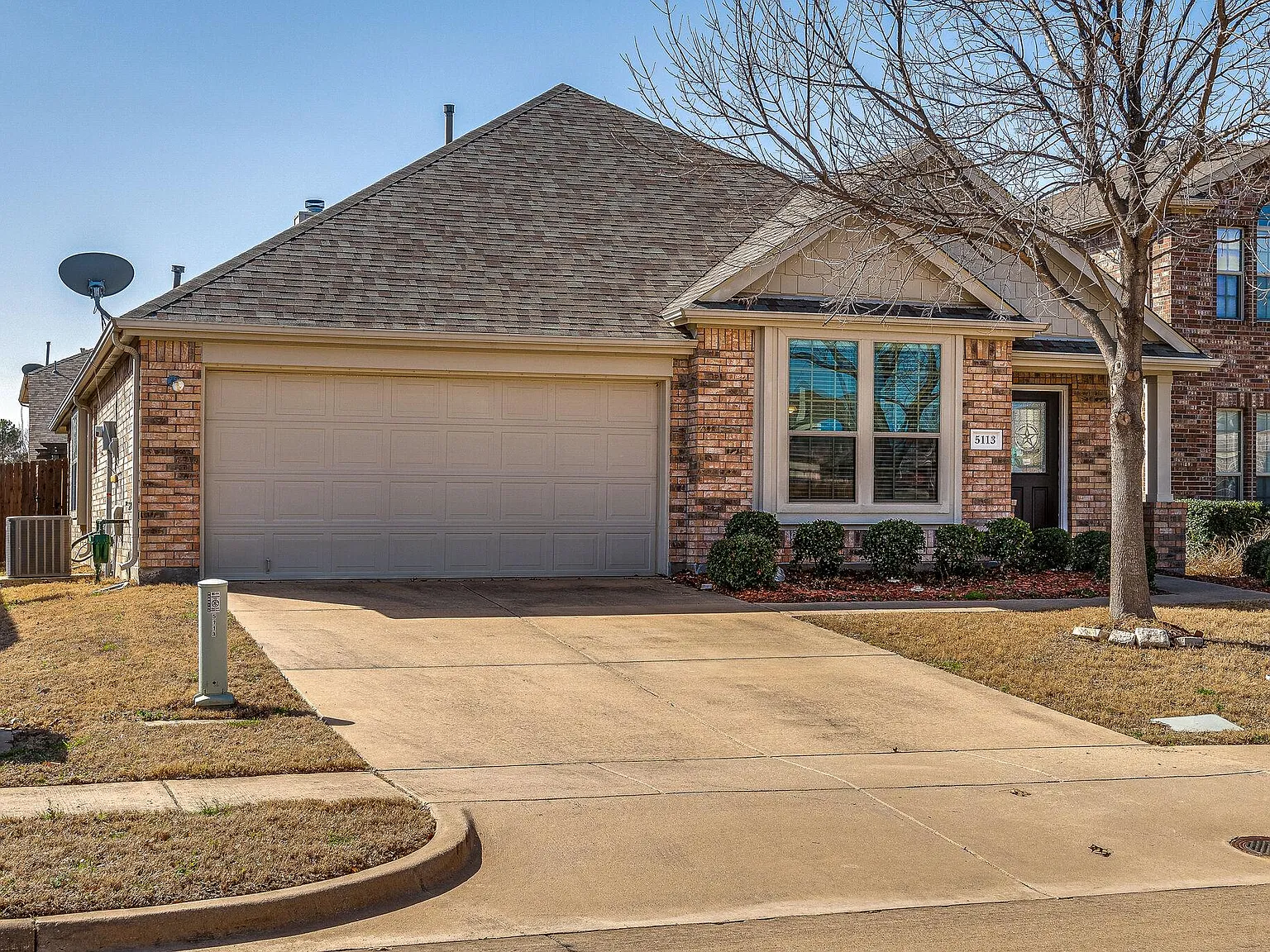 3 bed, 2110 sqft, $2,690 — Photo 3