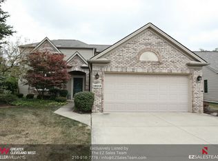 19215 Charter Ln, Strongsville, OH 44149