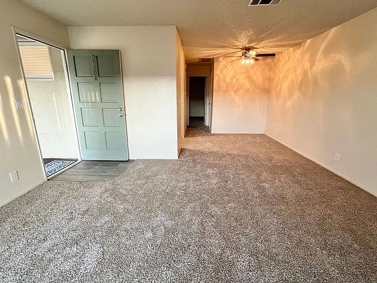 Merit Manor Apartments — Photo 16