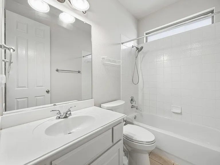 2237 Homestead Ln — Photo 25