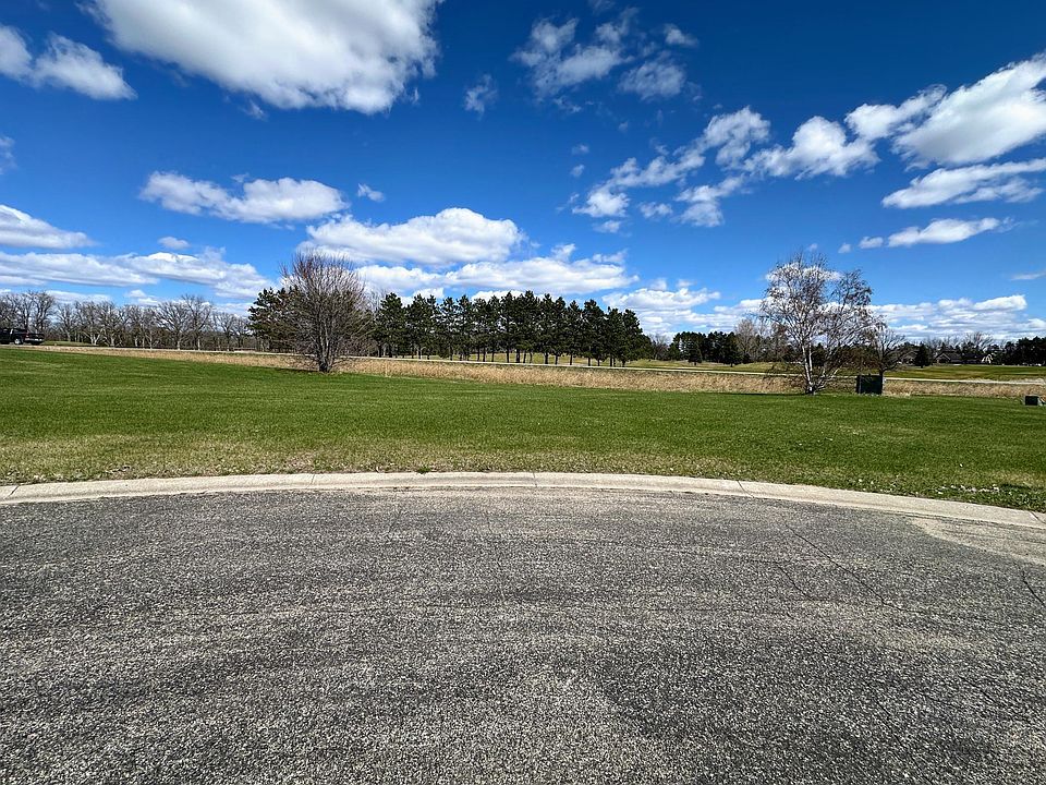 1st image of 994 Links Way N
