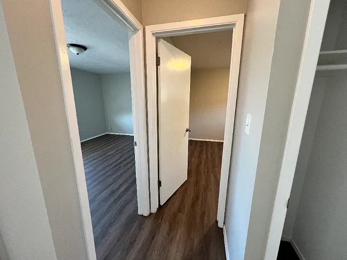 5875 S Highland Dr — Photo 8