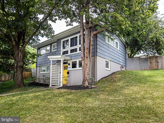2nd image of 3919 Denfeld Ave