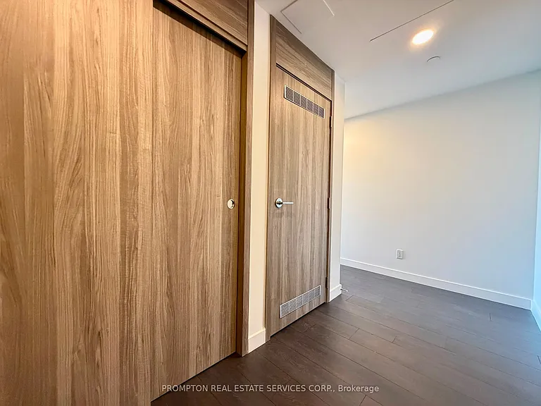 18 Esther Shiner Blvd #3002 — Photo 33