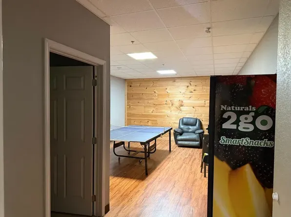 Northpoint Apartments, 415 Devonia St #302, Harriman, TN 37748