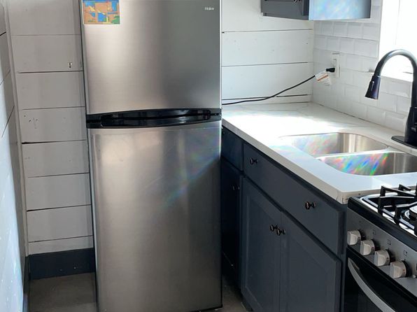 512 Dell Ct #7