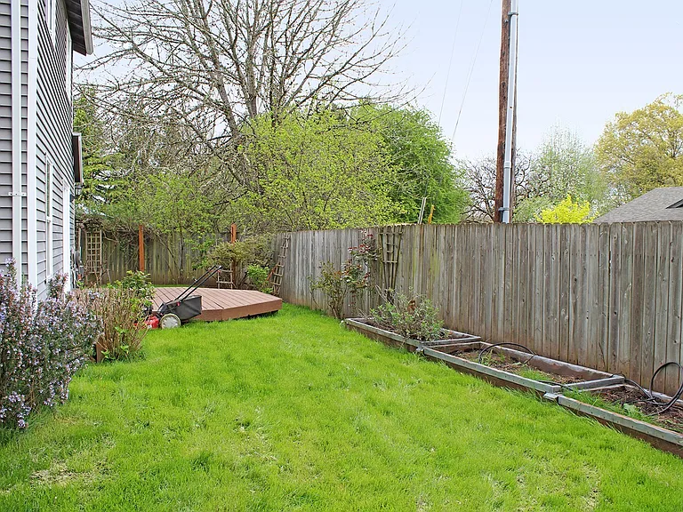 4410 SW Appletree Pl — Photo 27