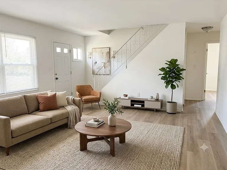 54 Bloomfield Ln #1 — Photo 2