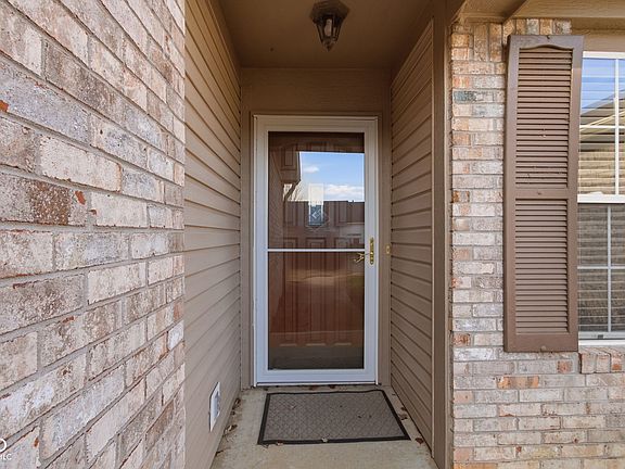 4th image of 6426 Meadowfield Dr