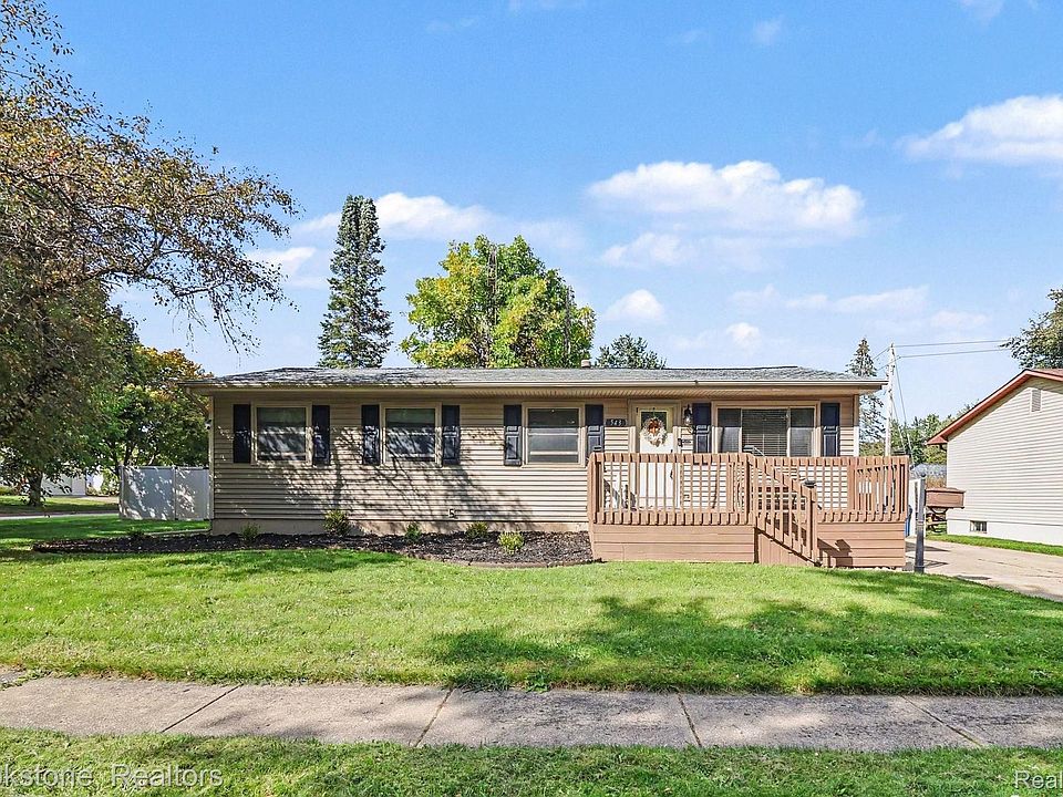 1st image of 543 Sequoia Dr