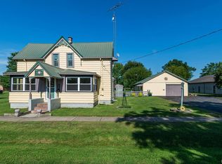 508 S Elm St, Ina, IL 62846