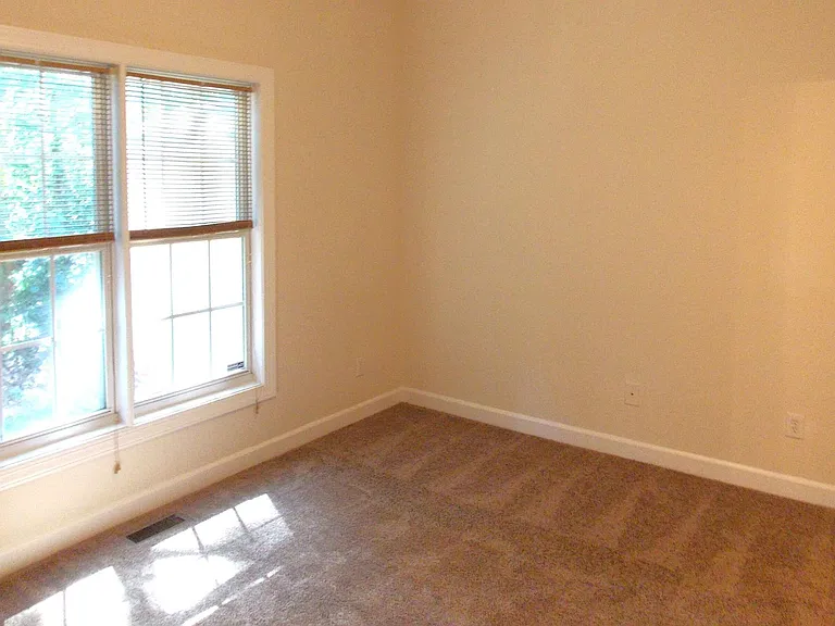 2701 Sterling Park Dr — Photo 9