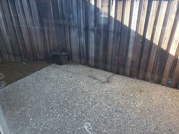 5th image of 930 W East Ave APT 4