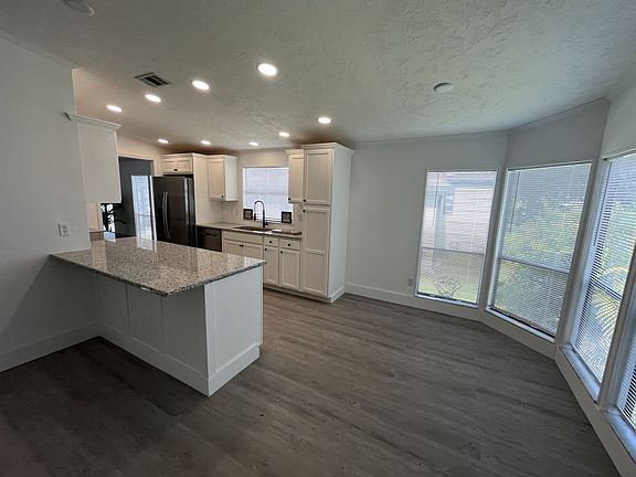 2nd image of 563 Bimini Cay Cir #563
